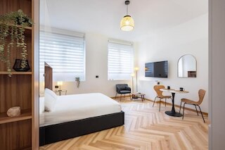 ヴィスコンティ スイーツ - 2 ベッドルームズ アパートメント