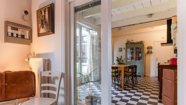 ザ ゲストハウス