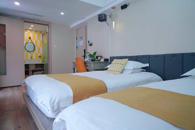 Moonlit Orchid Bay Coffee & Tea