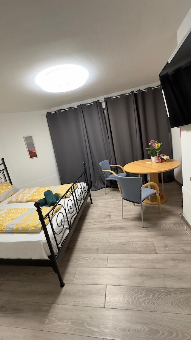 ラグジュアリー ガーデン ヴィラ スリープス 16 ゲスト