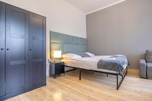 スペーシャス 1 ベッドルーム アパートメント ニア ドナウ