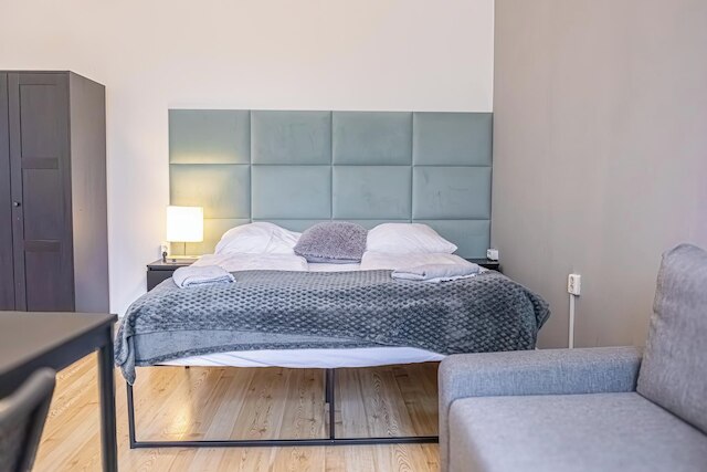 スペーシャス 1 ベッドルーム アパートメント ニア ドナウ