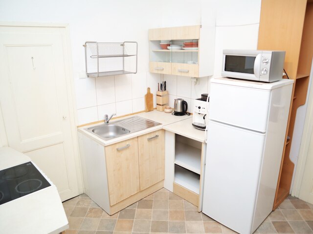 アパートメント & パーキング