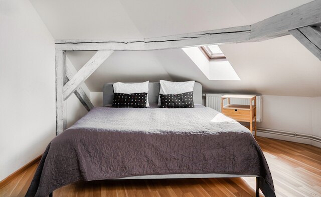 アパートメント & パーキング