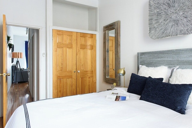 240 イースト アパートメンツ