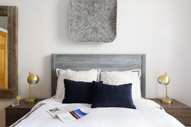 240 イースト アパートメンツ