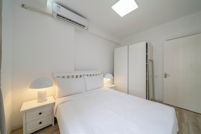 Tyms 4BR 2BA APT TianShan Changning