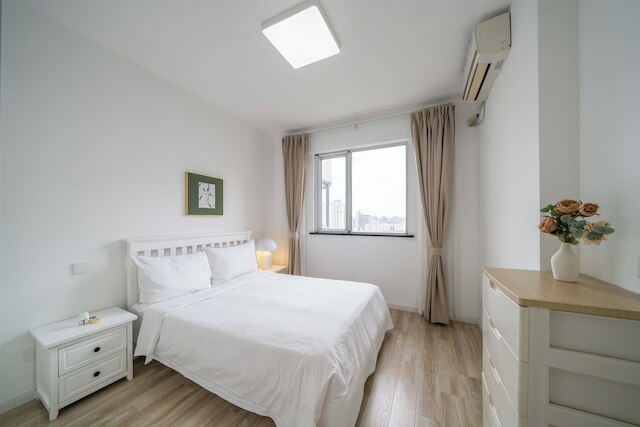 Tyms 4BR 2BA APT TianShan Changning