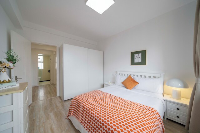 Tyms Tianshan 4BR 2BA APT Residence