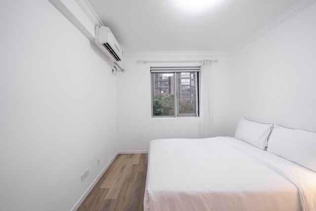 Tyms Elegant 4BR 2BA APT Changning