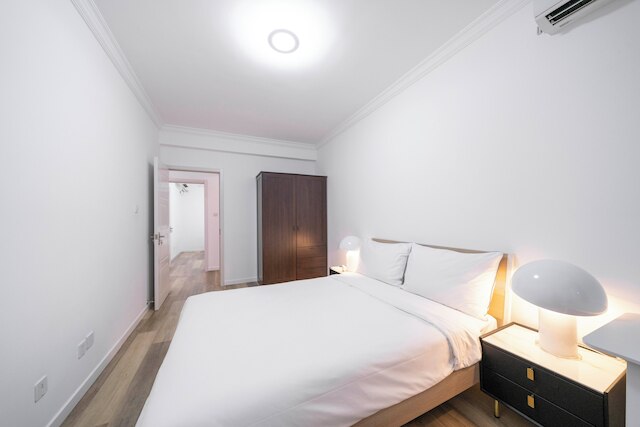 Tyms Elegant 4BR 2BA APT Changning