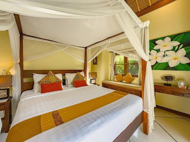 ラグジュアリー 4ベッドルーム ヴィラ サンタイ セントラル セミニャック