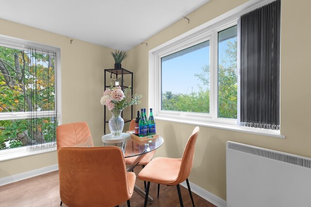 モダン 2 ベッドルーム アパートメント イン ブロードランズ コート