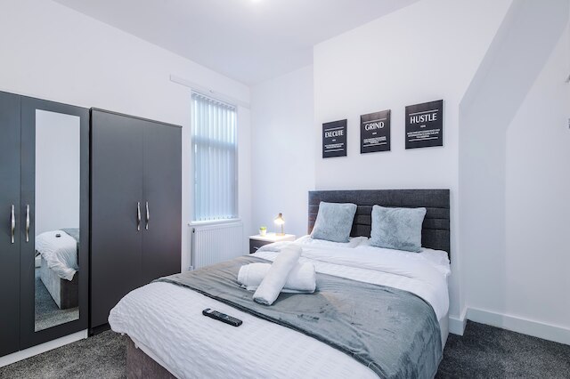 コージー 2 ベッド ハウス - 15 ミニッツ フロム シティ