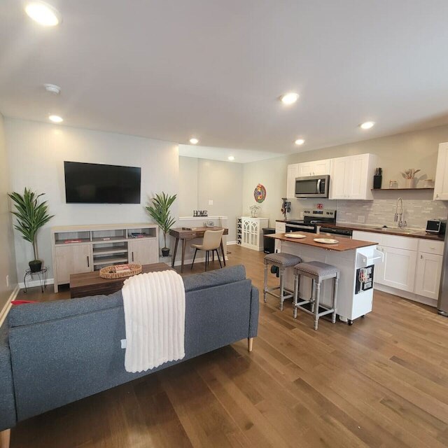 Modern Carriage House Escape Rest Work Explore