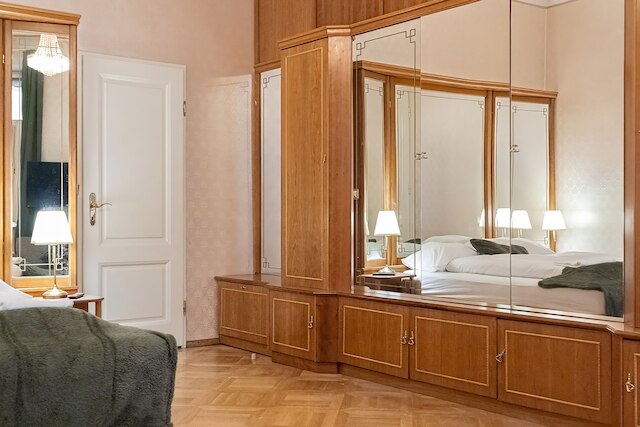 Spacious 4BR Apt Long Stay Friendly