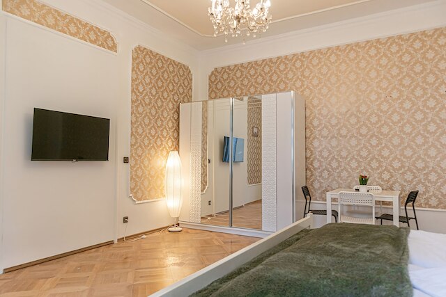 Spacious 4BR Apt Long Stay Friendly