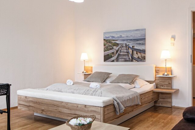 Bright 2BR Apt Perfect Long Stay