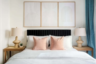 317 UES アパートメンツ