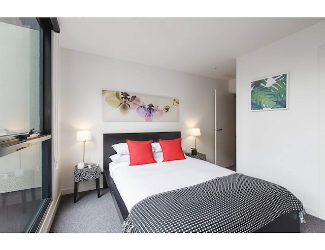 2 ベッド アパートメント イン トレンディ コリングウッド