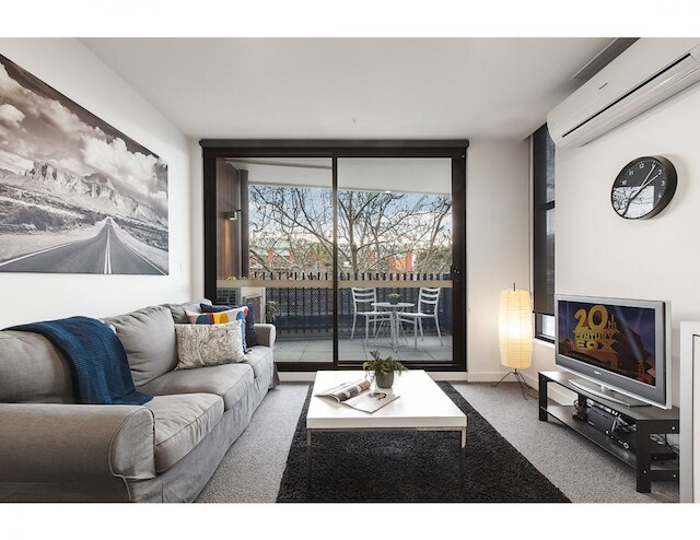 2 ベッド アパートメント イン トレンディ コリングウッド