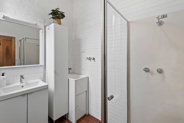 チャーミング 2 ベッド タウンハウス ニア マーケット