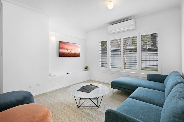 スペーシャス 4 ベッド ヴィラ ウィズ メディタレニアン チャーム