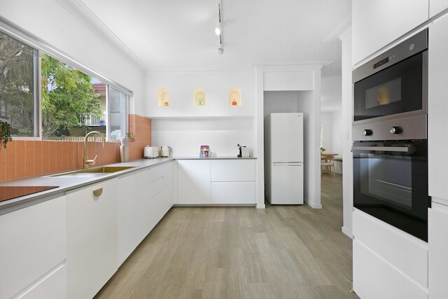 スペーシャス 4 ベッド ヴィラ ウィズ メディタレニアン チャーム