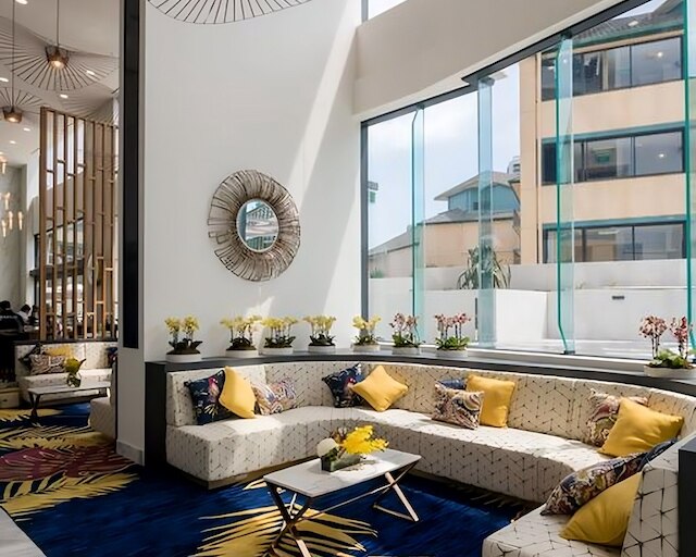 サン ドレンチド アパートメント イン ザ ハート オブ サーファーズ