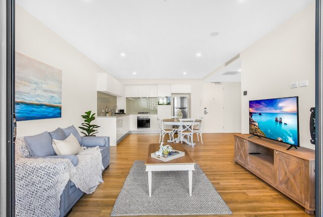 サン ドレンチド アパートメント イン ザ ハート オブ サーファーズ