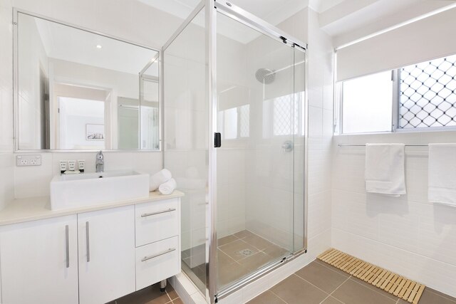 グラウンドフロア 2ベッド マーメイドビーチ パッド ウィズ パーキング