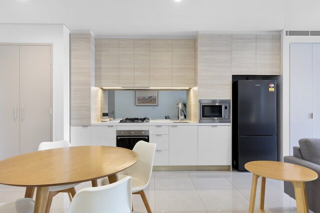 ラックス オーシャンフロント 1ベッド ハイライズ ウィズ プール & ジム