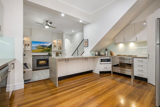 ユニーク 2 ストーリー ヴィクトリアン テラス ニア エロル ストリート