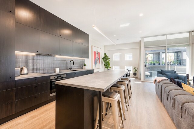 インクレディブル バルコニー デュプレックス イン ザ ハート オブ フィッツロイ