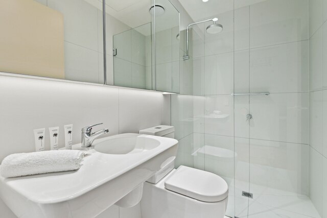 ブライト アパートメント ウィズ シティビューズ イン トレンディ ロケール