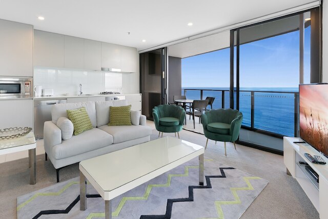 ワンダフル 2 ベッド ウィズ プール, ジム & シーニックビューズ