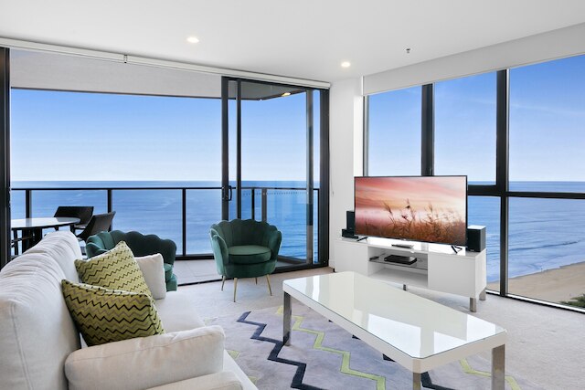 ワンダフル 2 ベッド ウィズ プール, ジム & シーニックビューズ