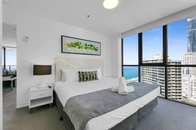 ワンダフル 2 ベッド ウィズ プール, ジム & シーニックビューズ