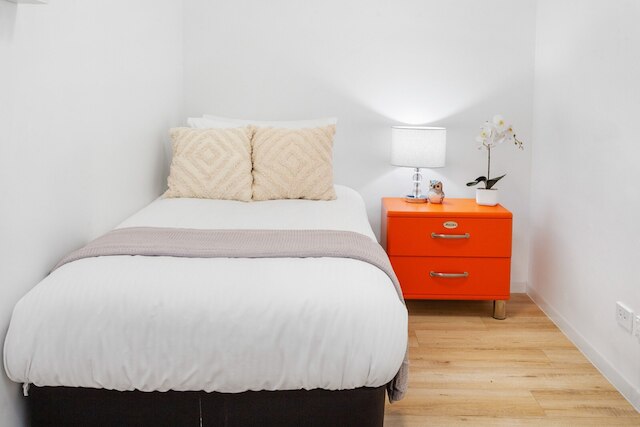 スペーシャス 2ベッド ユニット ウィズ バルコニー ネクスト トゥ ザ ギャバ