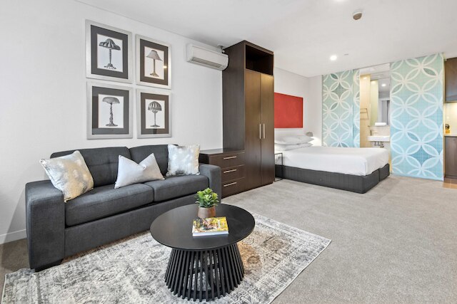 チャーミング 1ベッド セントラル スタジオ アパートメント