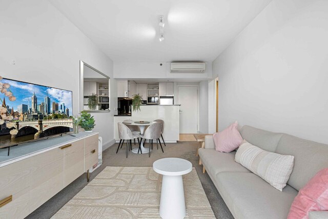 ラブリー ブティック 1 ベッド ユニット ウィズ ジム & プール