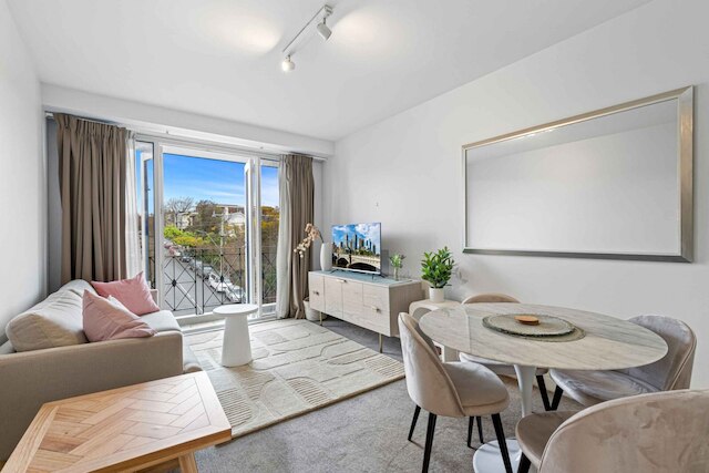 ラブリー ブティック 1 ベッド ユニット ウィズ ジム & プール