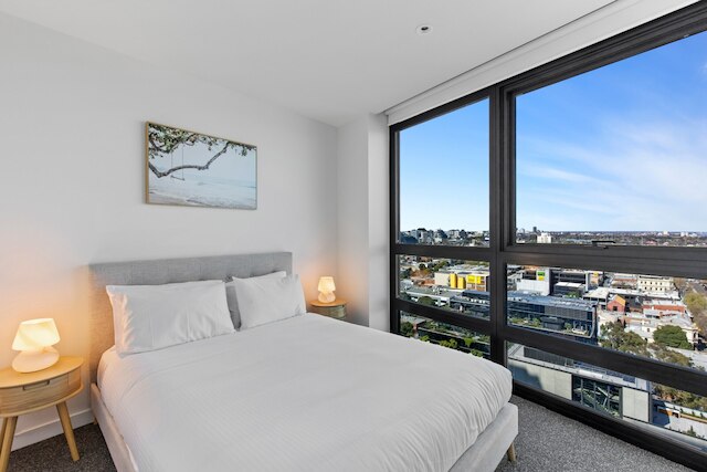 スタイリッシュ 1 ベッド ウィズ プール ジム & スタニングビューズ