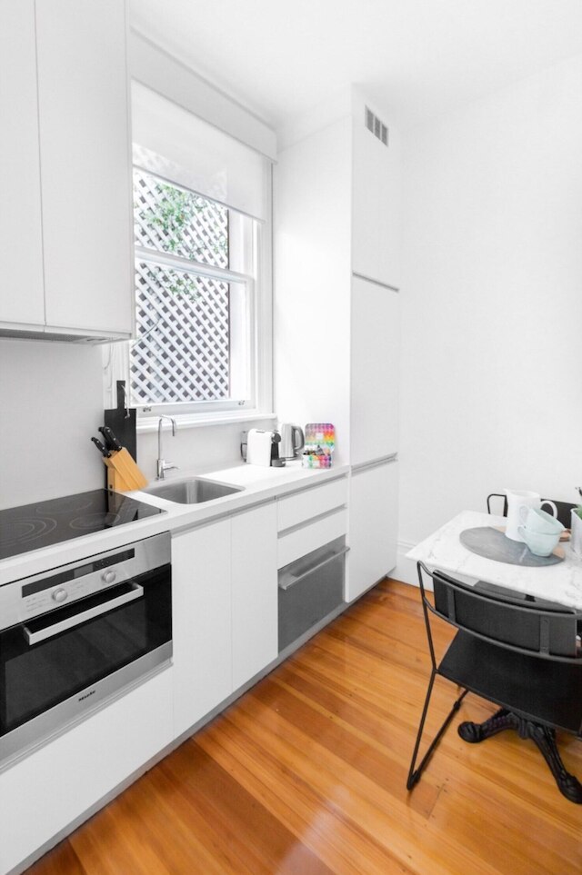 リノベーテッド スタジオ イン ボヘミアン エリア クローズ トゥ シティ