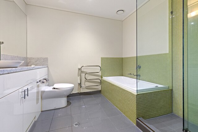 2 ベッド インナーシティ パッド ウィズ ジム