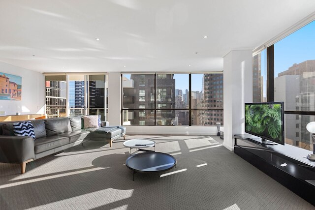 2 ベッド インナーシティ パッド ウィズ ジム