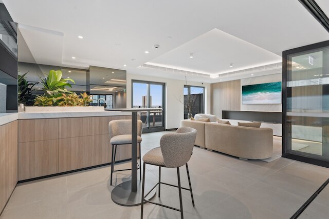 ソフィスティケイテッド 2 ベッド ウィズ ベイビューズ & アメニティーズ