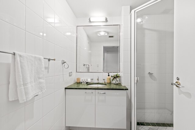 シーニック ビーチサイド 3ベッドルーム ウィズ ウォータービューズ