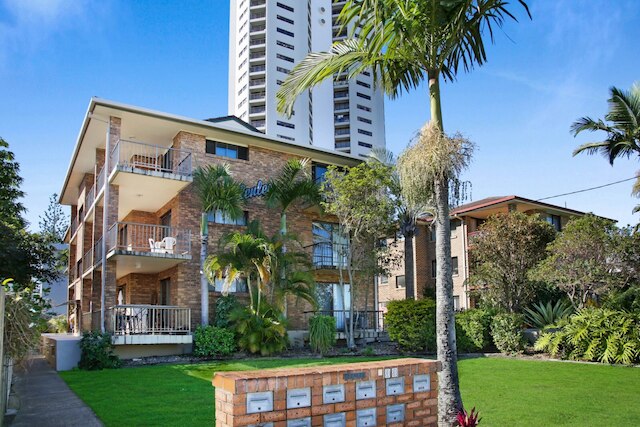 コースタル 2ベッド ウィズ バルコニー, 200m フロム ビーチ