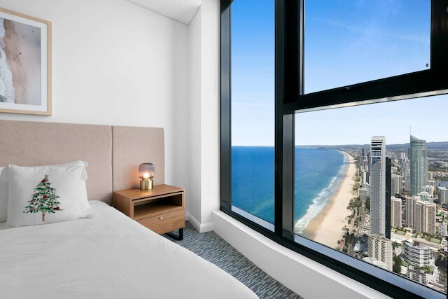 オーシャンフロント 3ベッド ウィズ スタニング ビューズ プール & サウナ